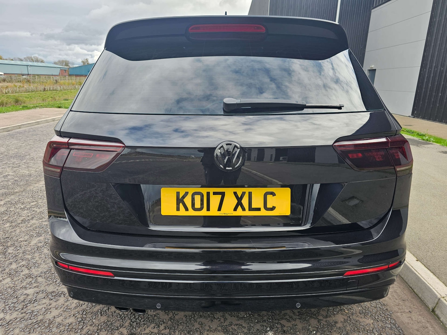 Used Volkswagen Tiguan 2017 for sale - 76322875: Photo 16