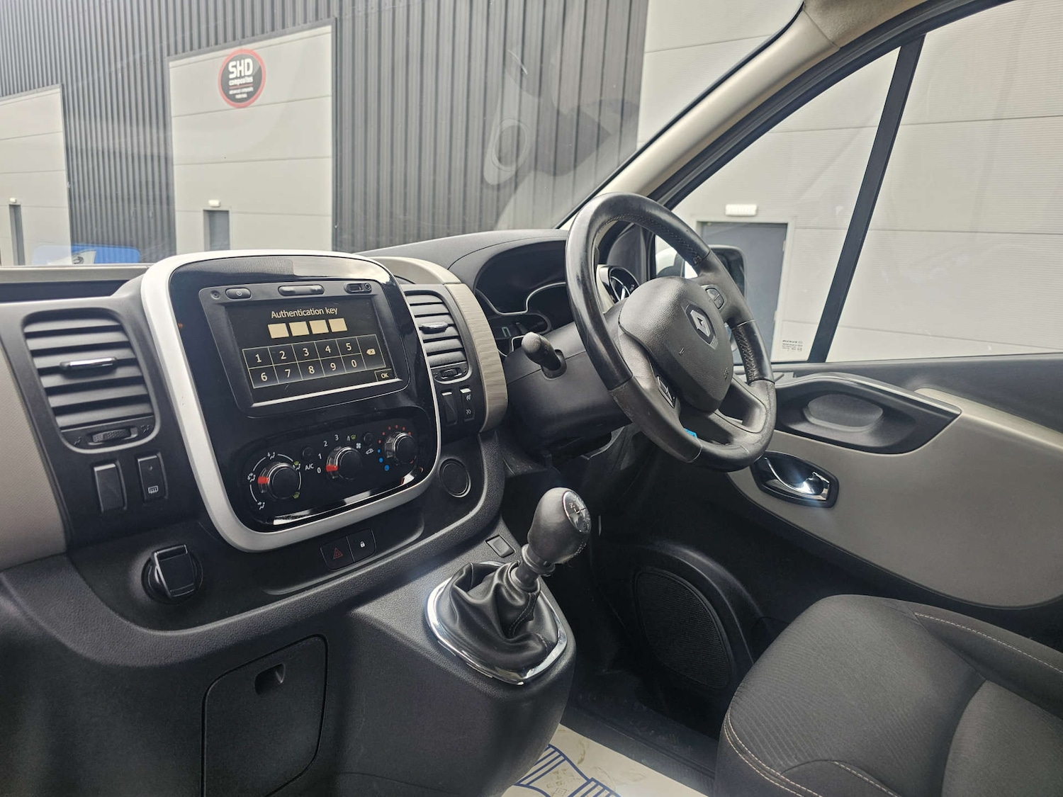 Used Renault Trafic 2019 for sale - 77406103: Photo 6