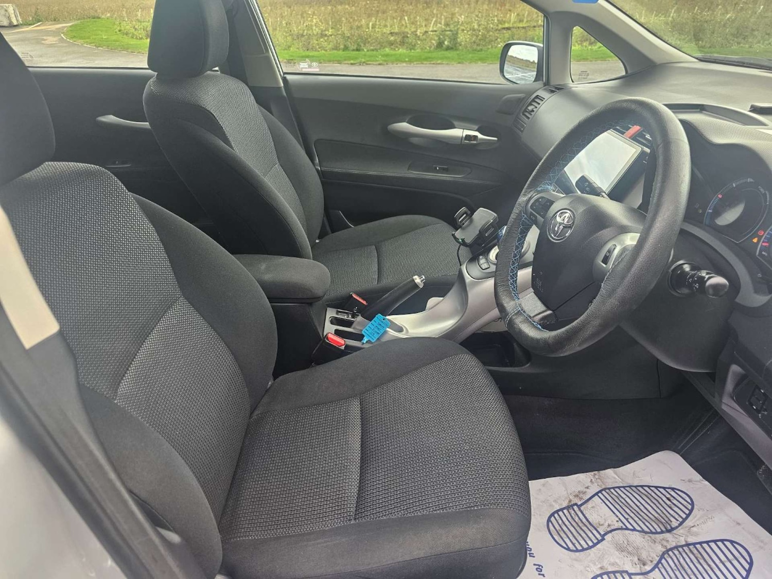 Used Toyota Auris 2011 for sale - 77234091: Photo 14