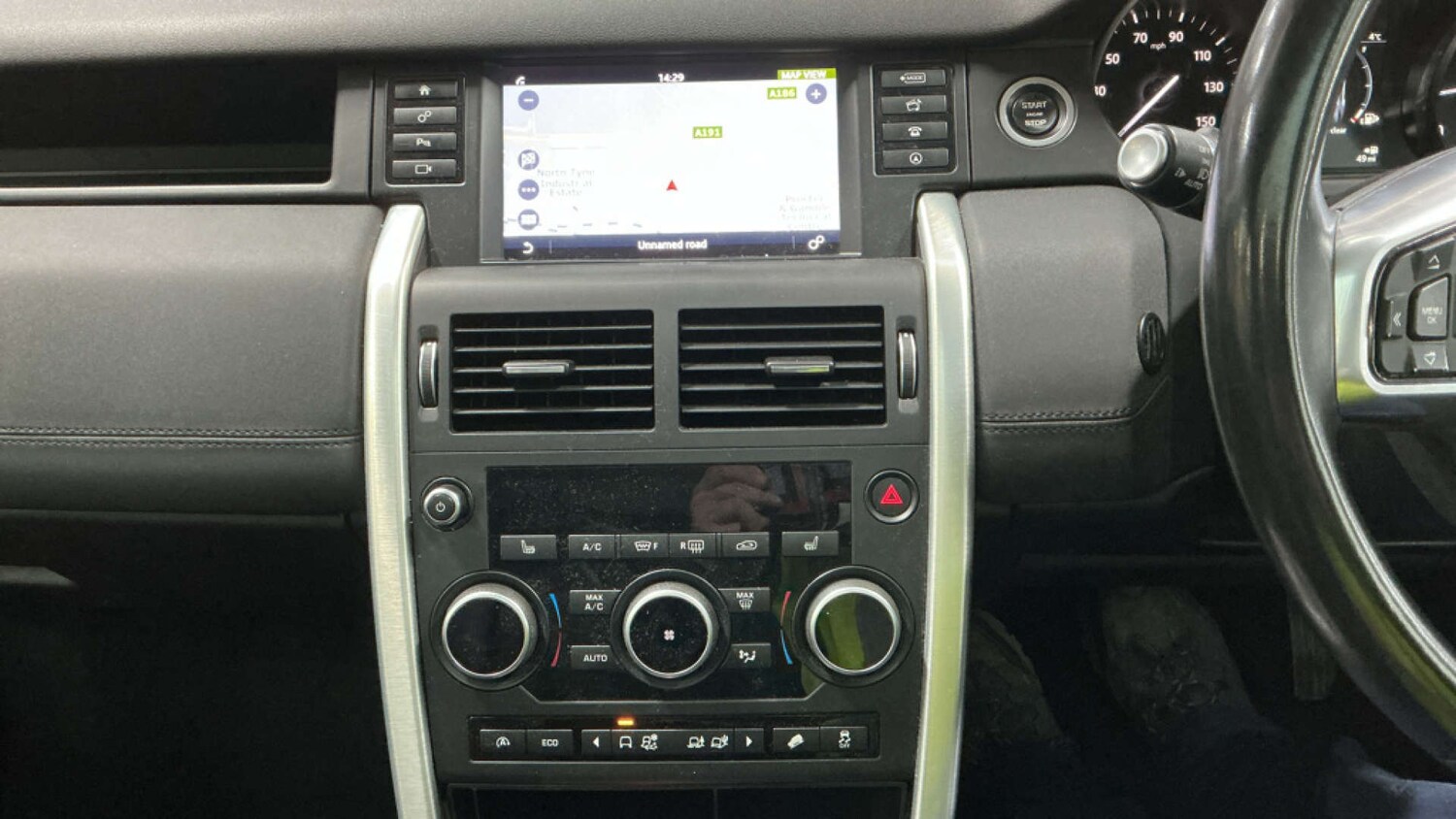 Used Land Rover Discovery Sport 2017 for sale - 77818730: Photo 16