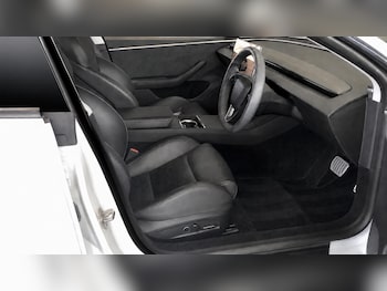 Used Tesla Model 3 2024 for sale - 79274985: Photo