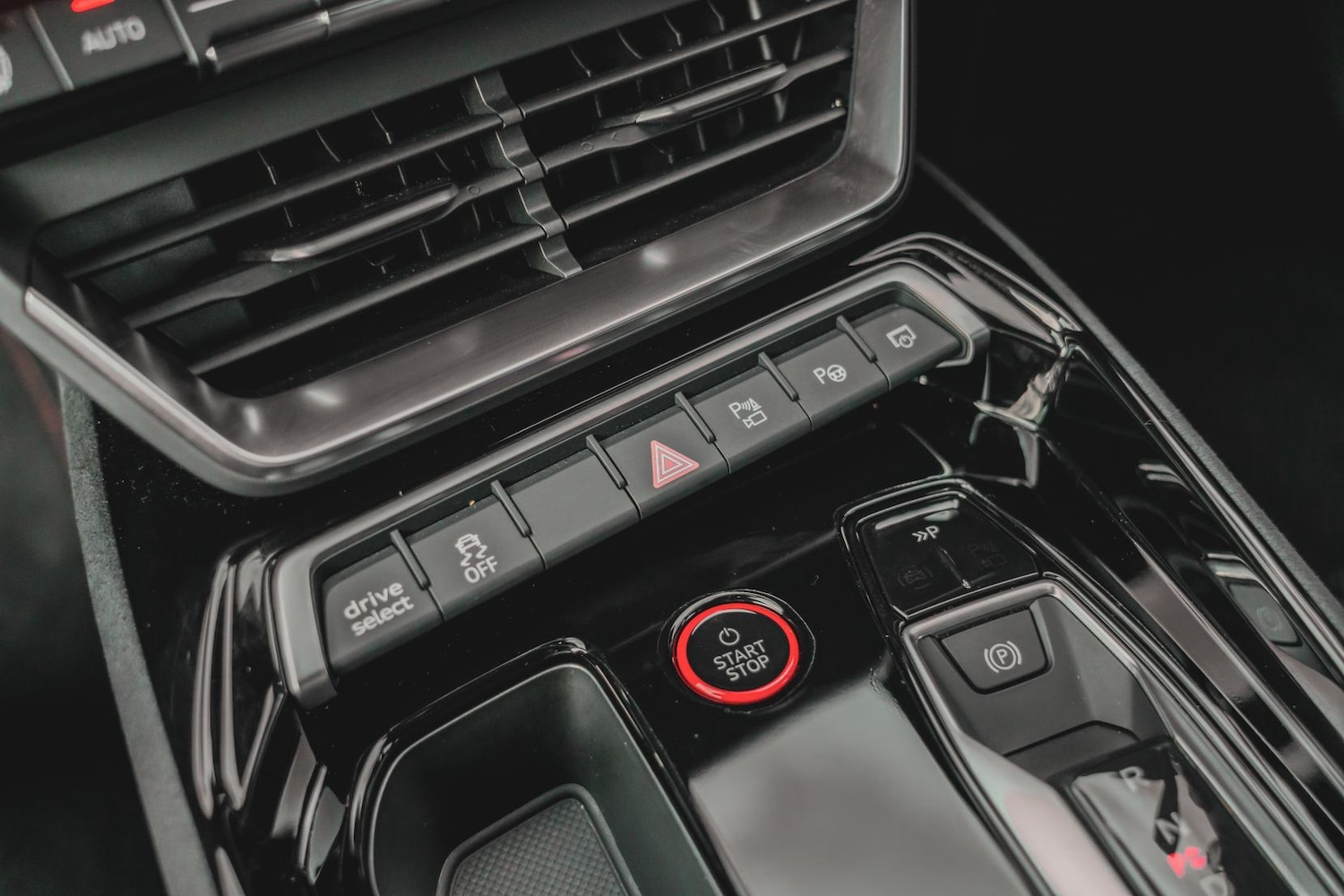 Used Audi RS e-tron GT 2022 for sale - 77650006: Photo 16