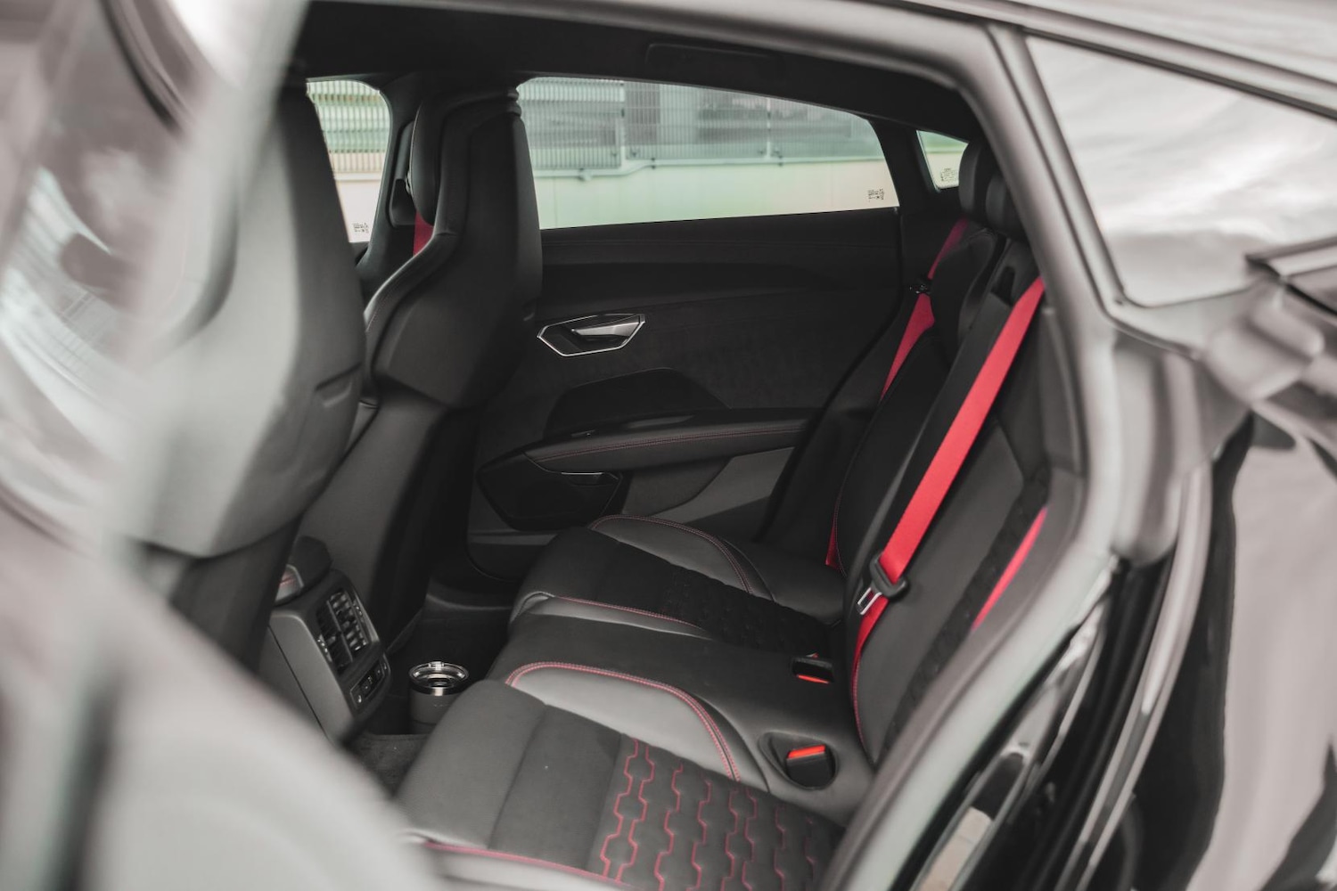 Used Audi RS e-tron GT 2022 for sale - 77650006: Photo 8