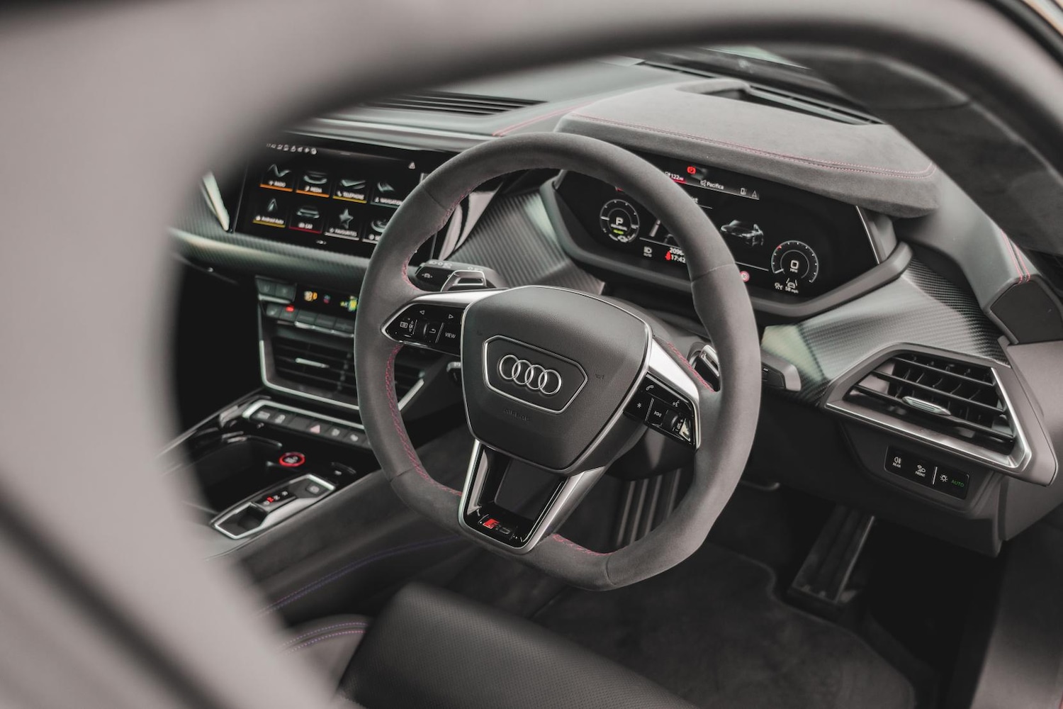 Used Audi RS e-tron GT 2022 for sale - 77650006: Photo 9