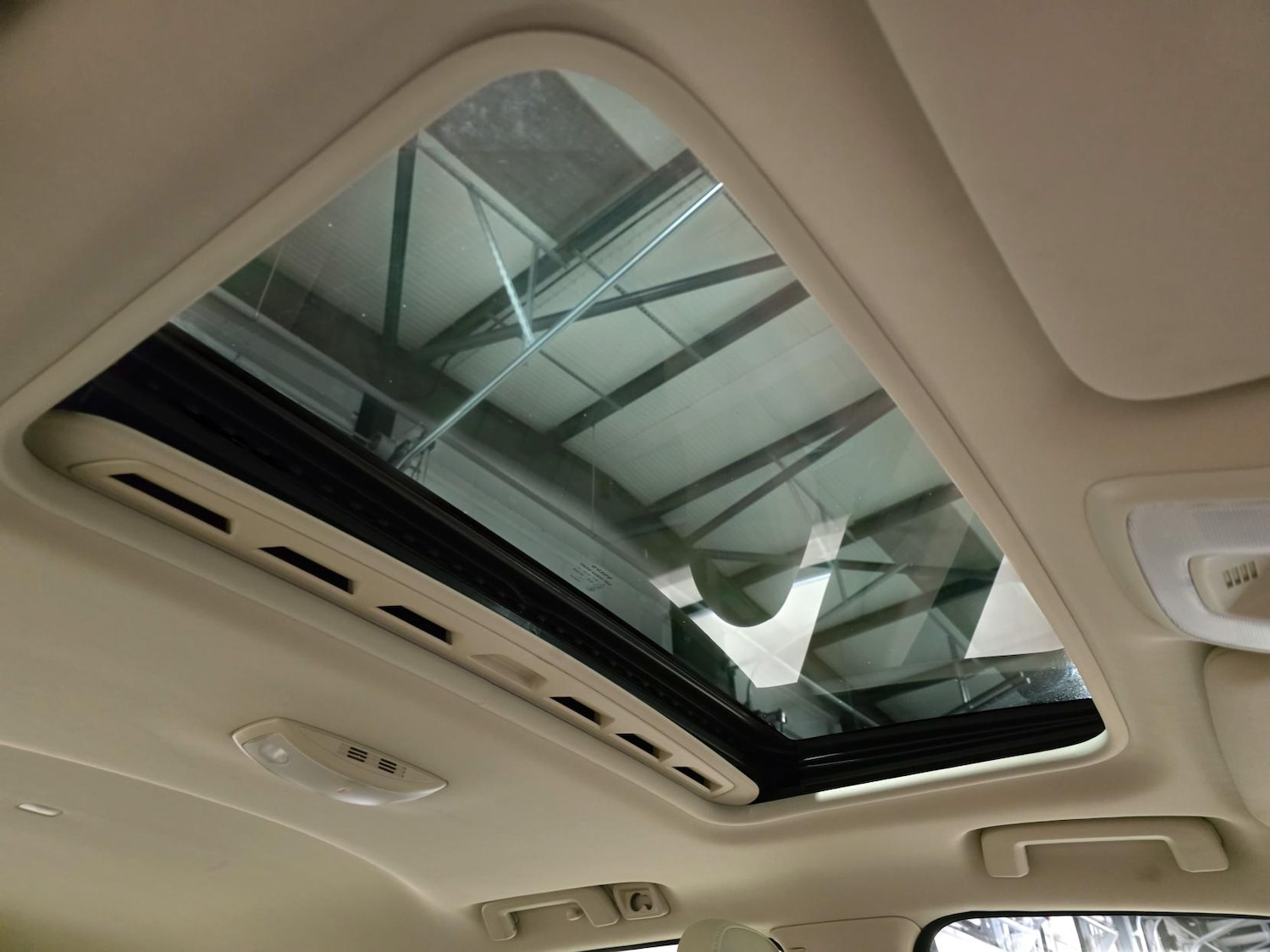 Used Volvo V70 2015 for sale - 77649998: Photo 16