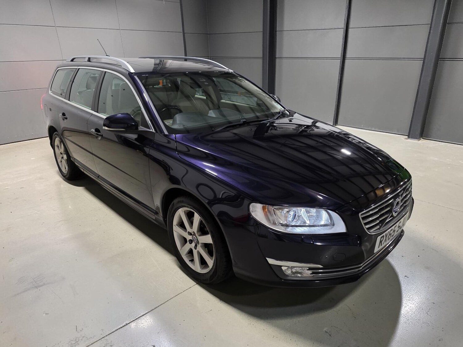 Used Volvo V70 2015 for sale - 77649998: Photo 30