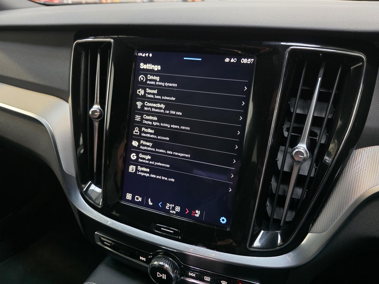 Used Volvo V60 2022 for sale - 77649999: Photo 11