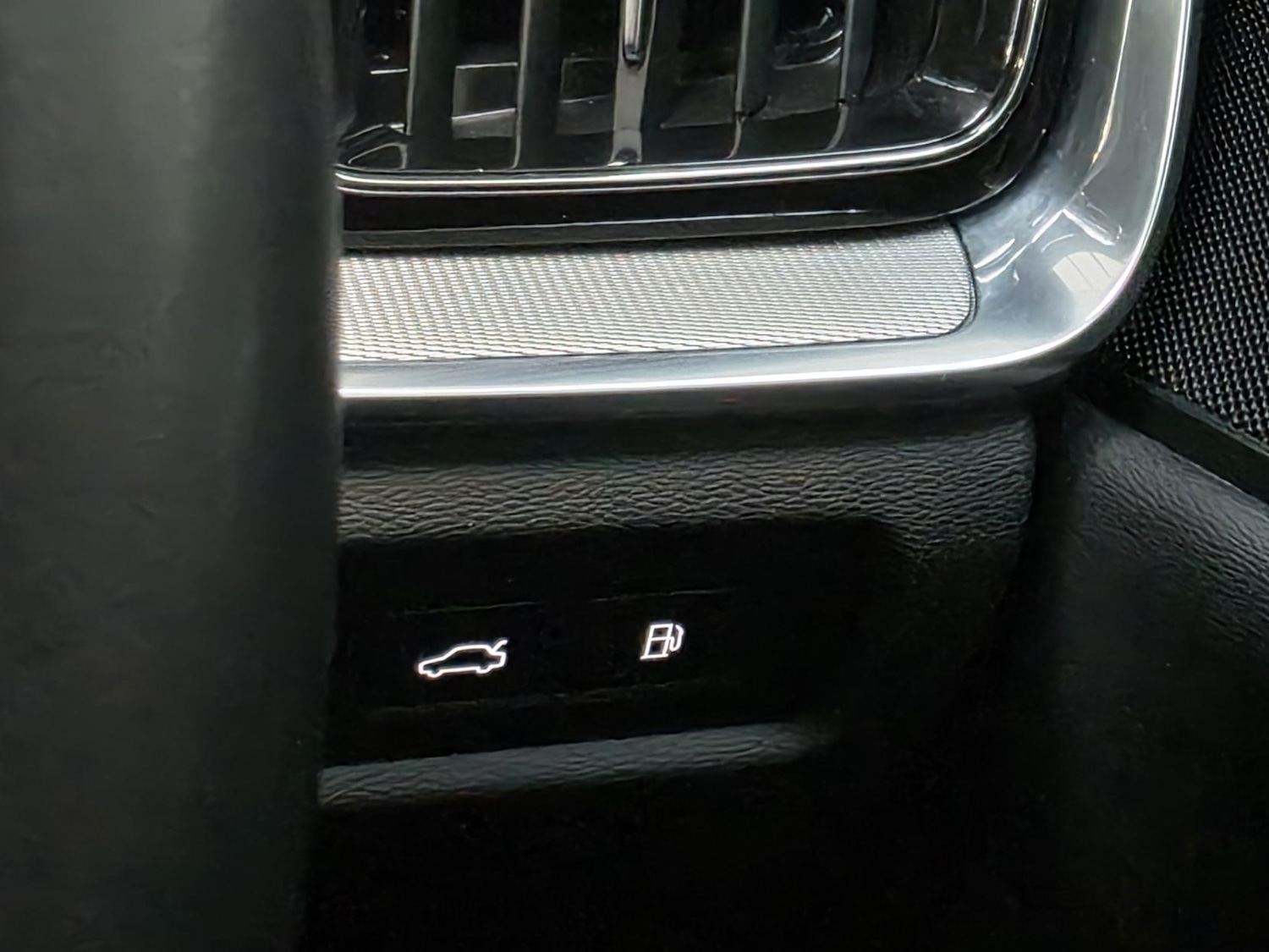 Used Volvo V60 2022 for sale - 77649999: Photo 17