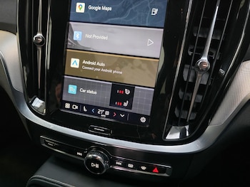 Used Volvo V60 2022 for sale - 77649999: Photo