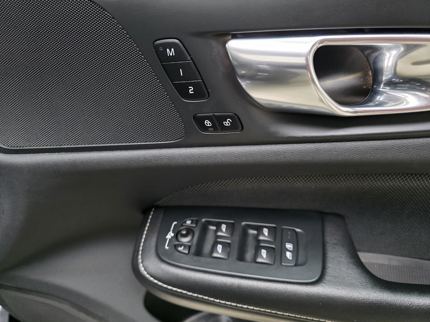 Used Volvo V60 2022 for sale - 77649999: Photo 7