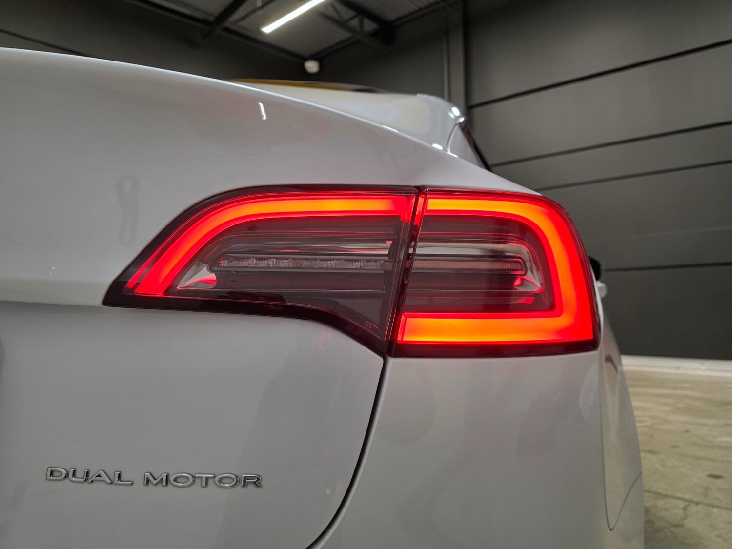 Used Tesla Model 3 2021 for sale - 77650000: Photo 11