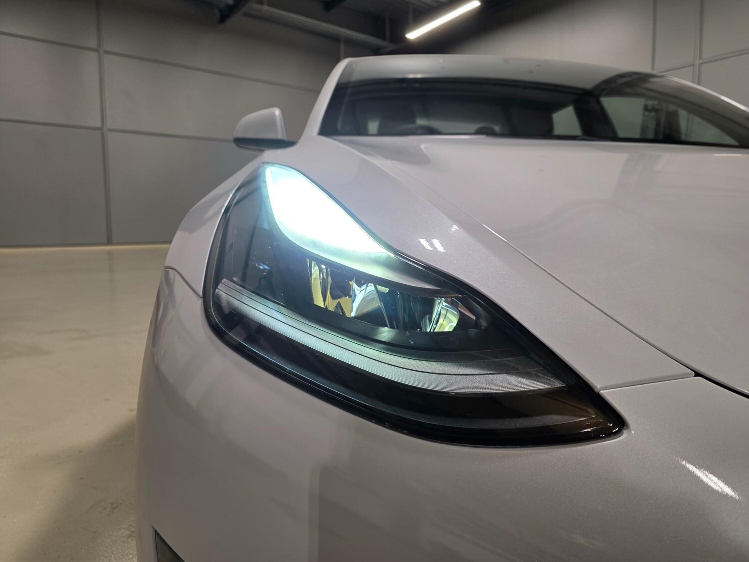 Used Tesla Model 3 2021 for sale - 77650000: Photo 14