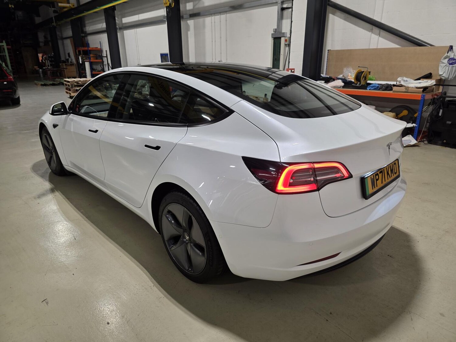 Used Tesla Model 3 2021 for sale - 77650000: Photo 33