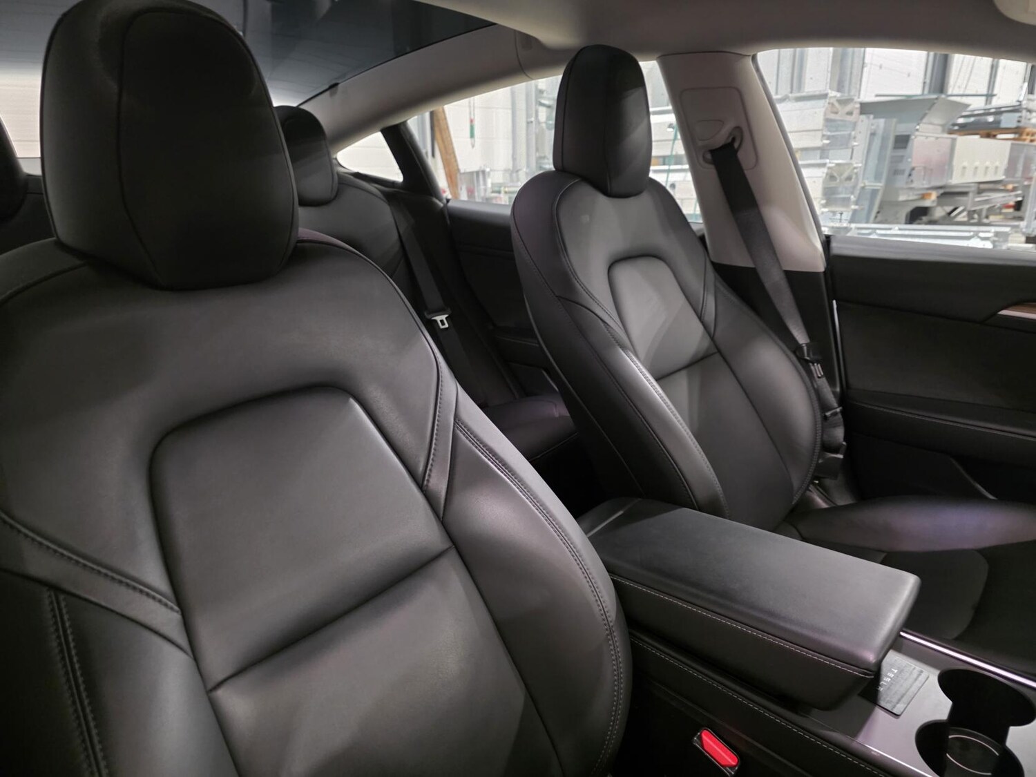 Used Tesla Model 3 2021 for sale - 77650000: Photo 37