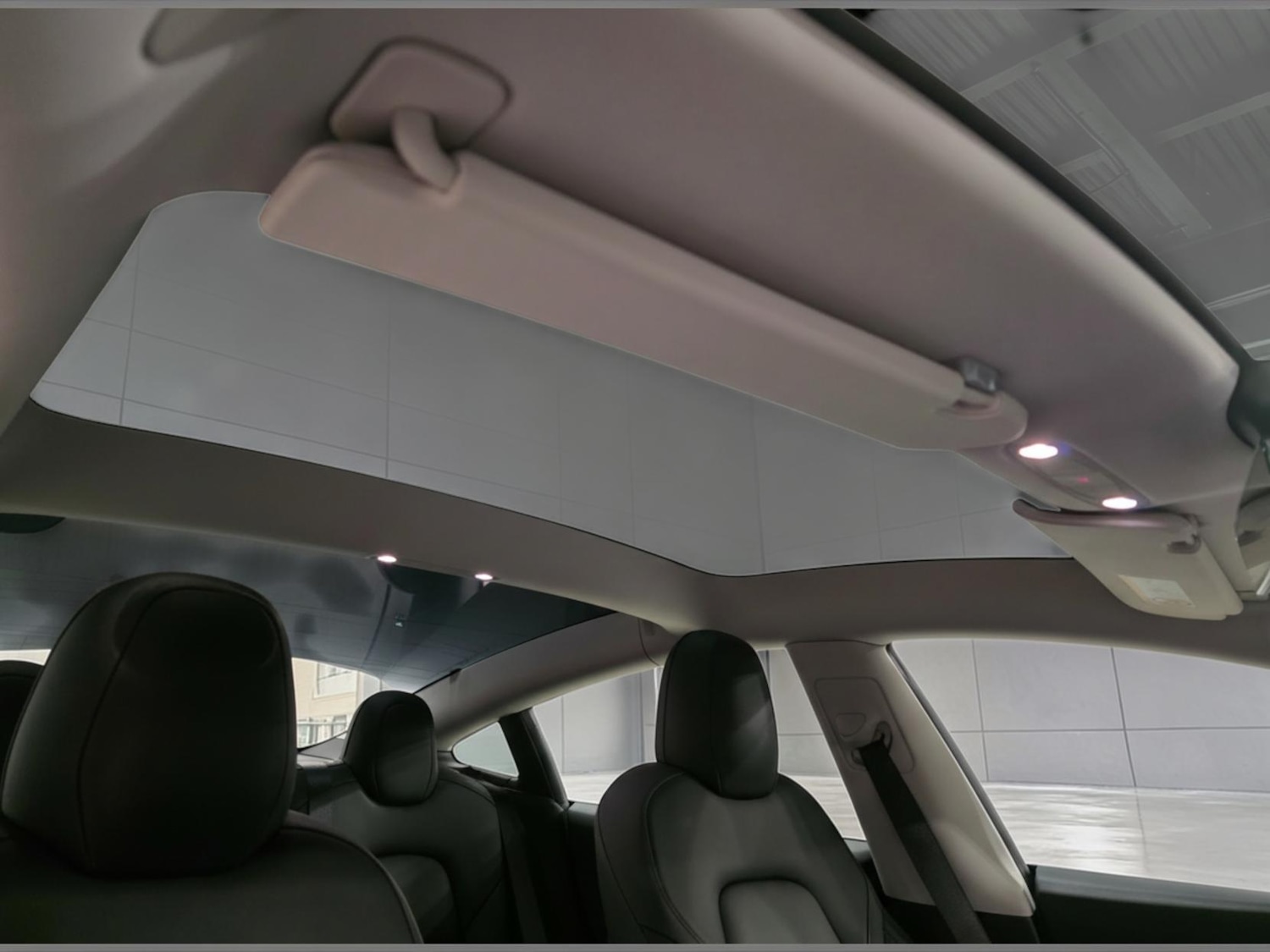 Used Tesla Model 3 2021 for sale - 77650000: Photo 4