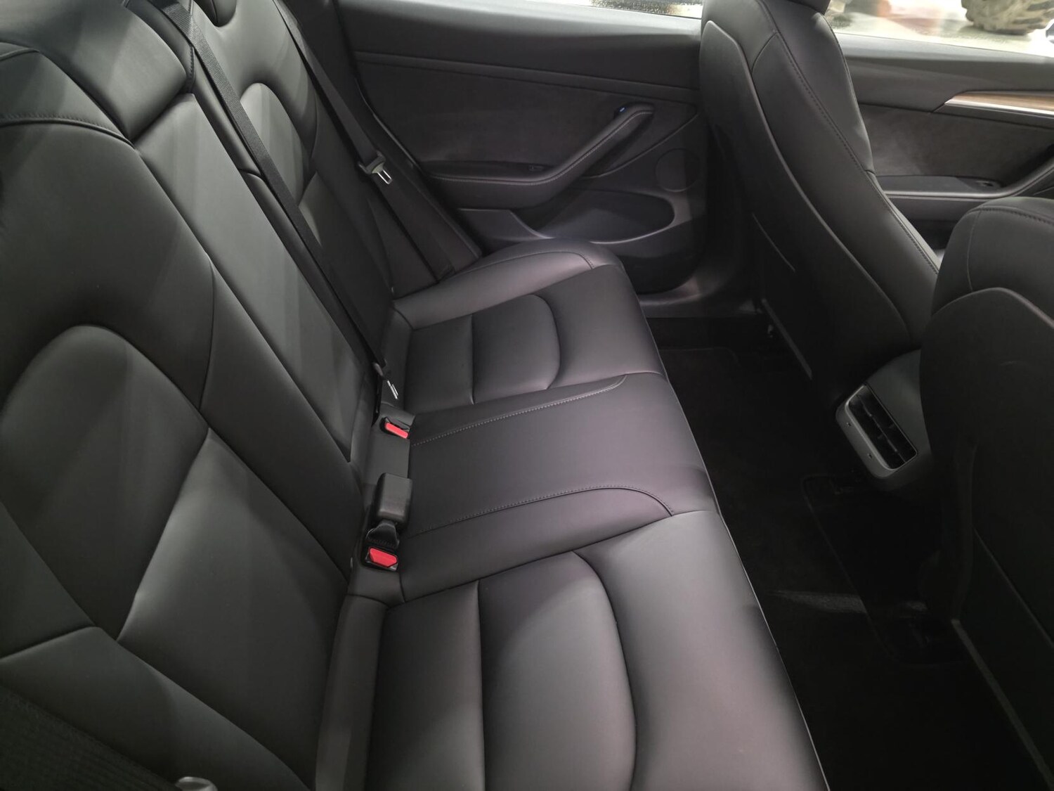 Used Tesla Model 3 2021 for sale - 77650000: Photo 41