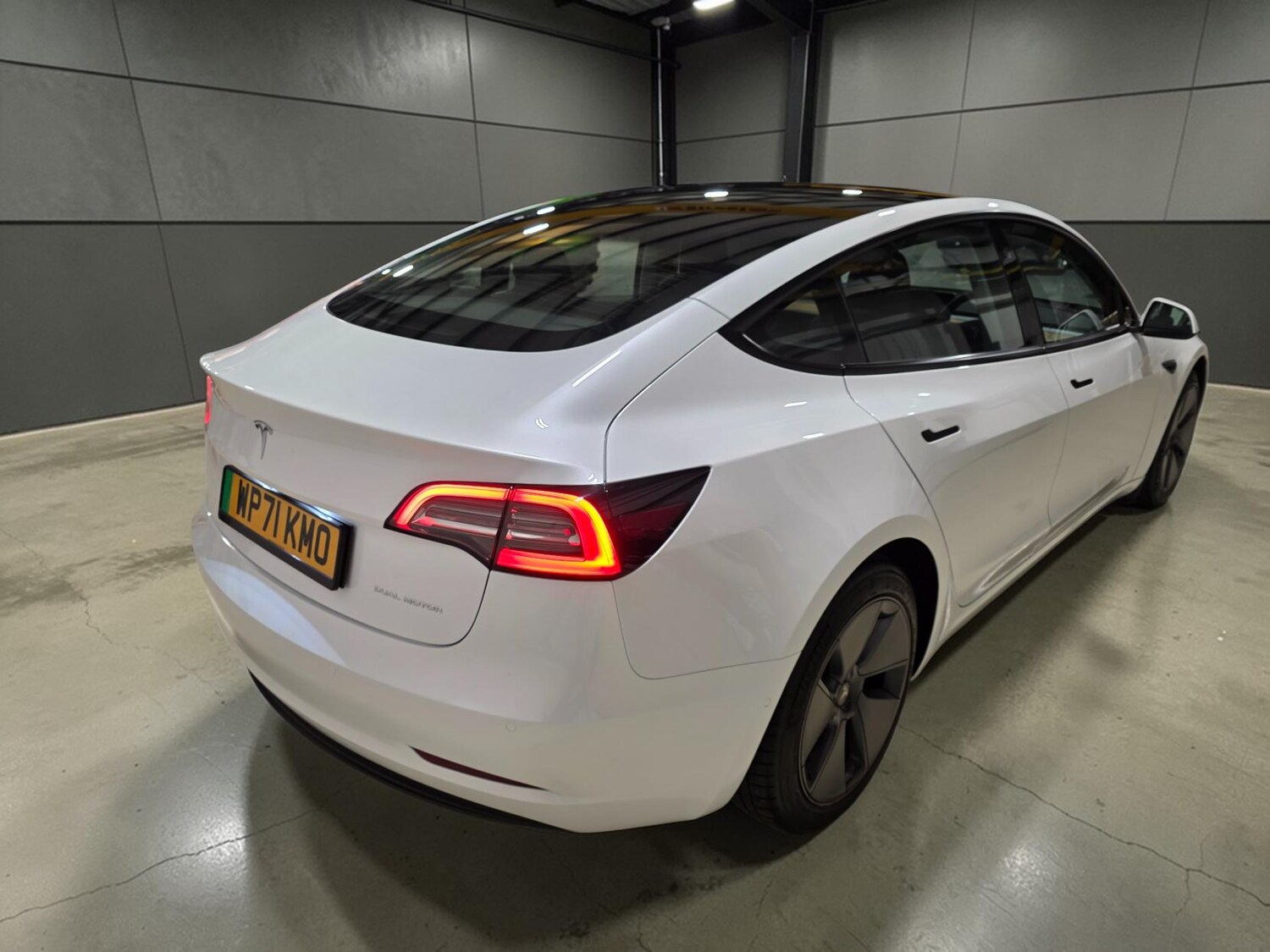 Used Tesla Model 3 2021 for sale - 77650000: Photo 7