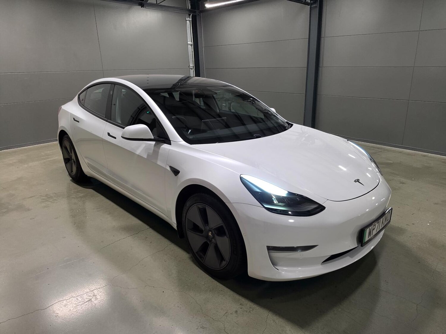 Used Tesla Model 3 2021 for sale - 77650000: Photo 9