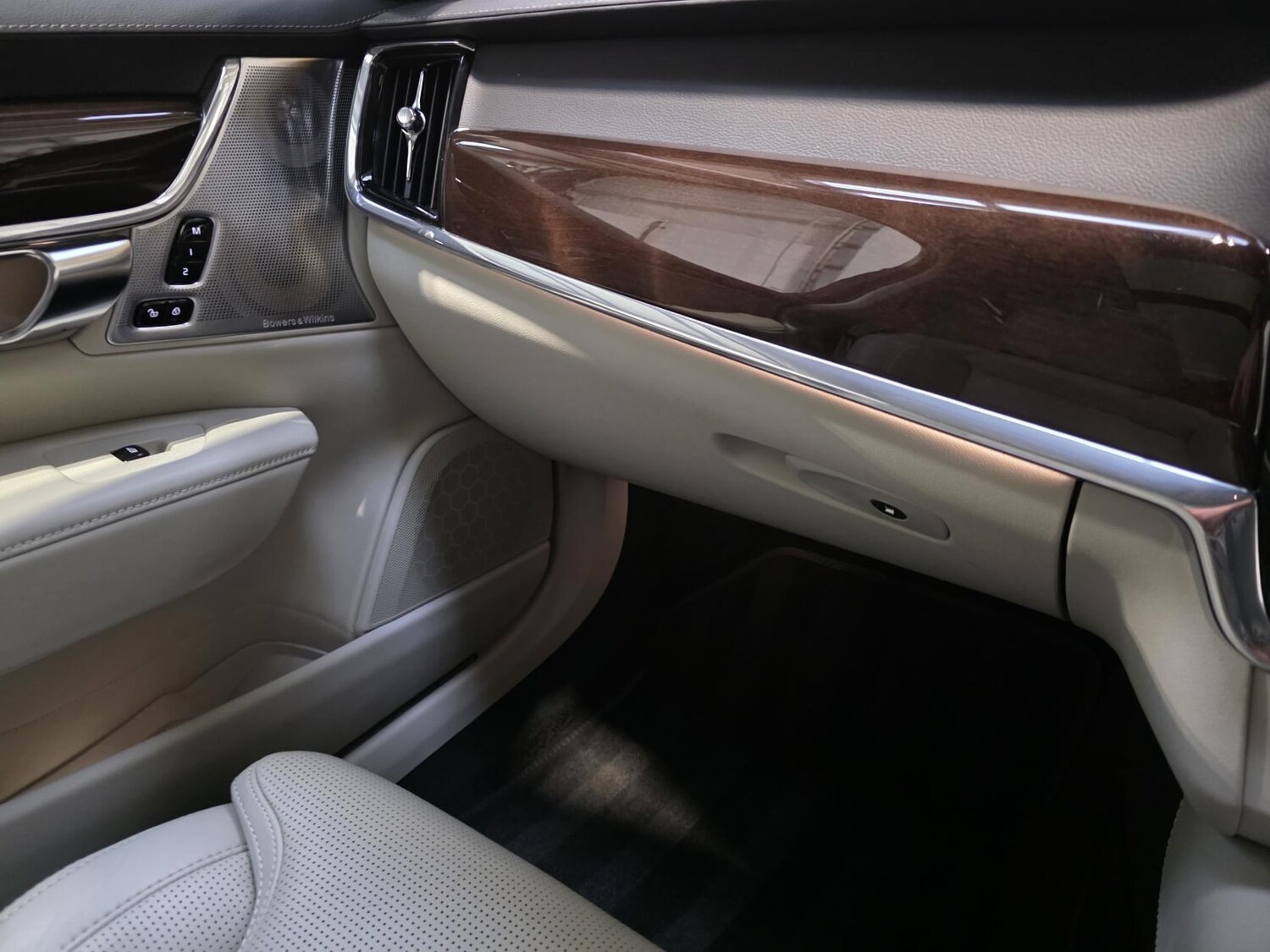 Used Volvo V90 2020 for sale - 77650003: Photo 15