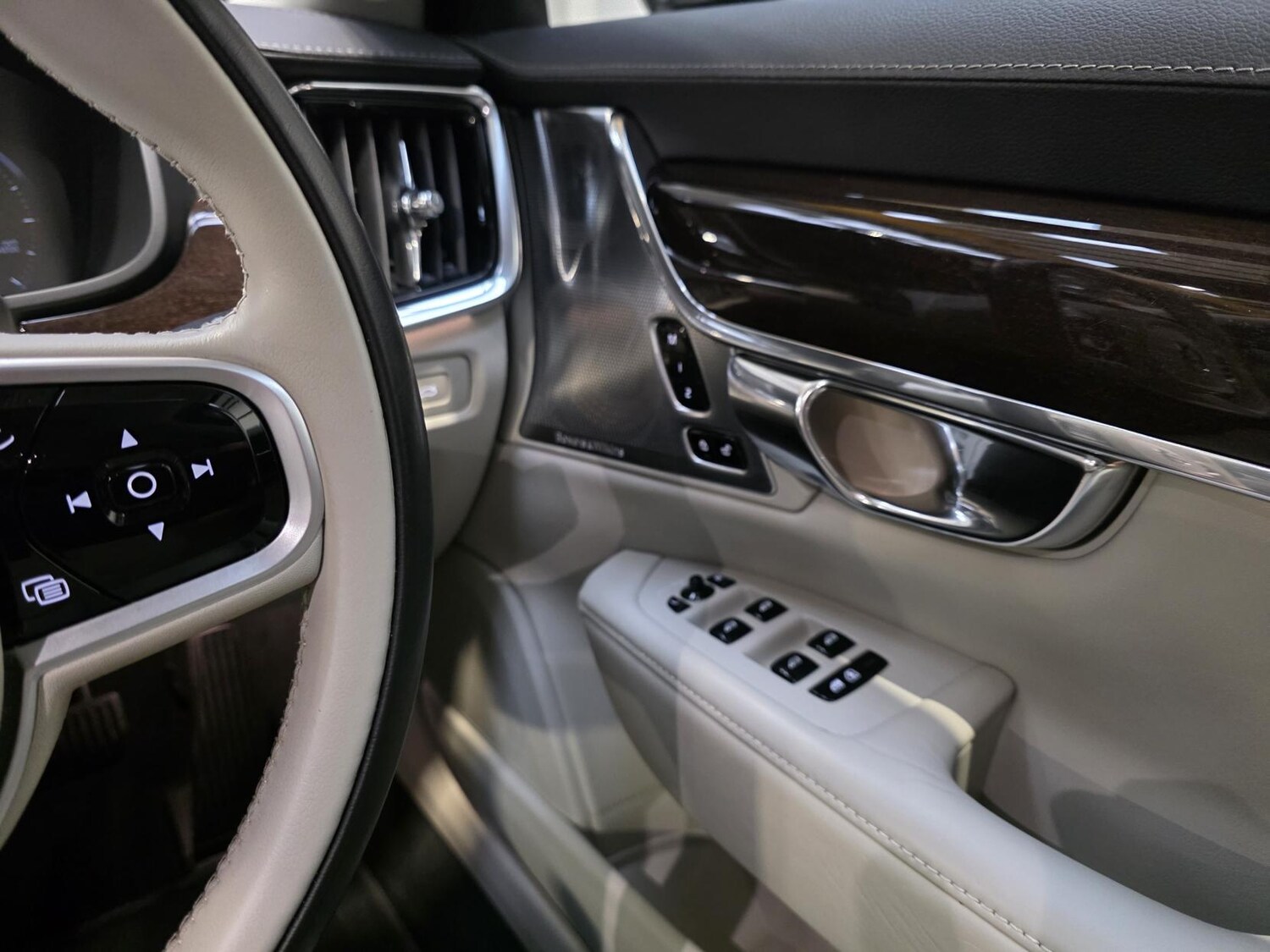 Used Volvo V90 2020 for sale - 77650003: Photo 19