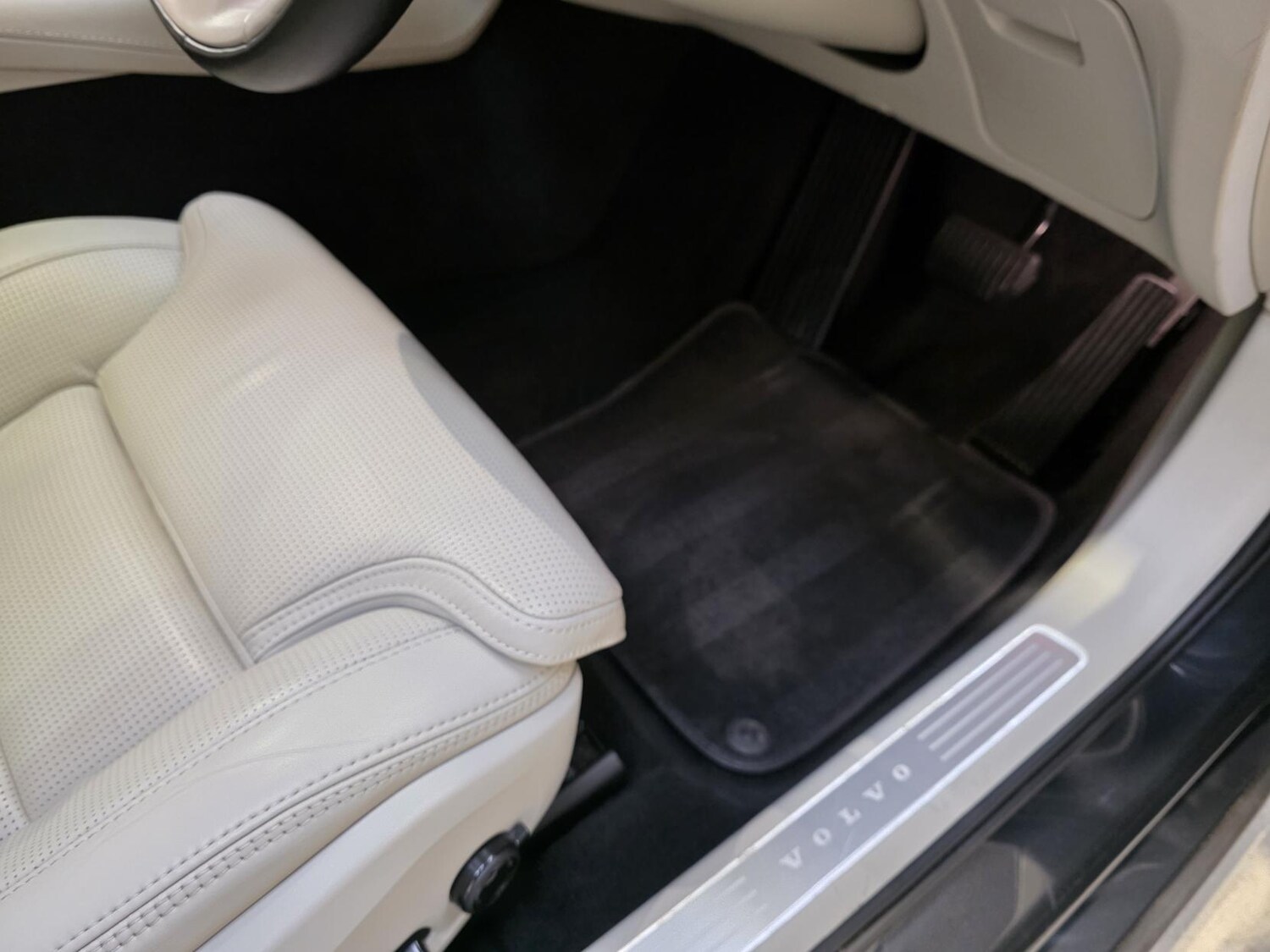 Used Volvo V90 2020 for sale - 77650003: Photo 23