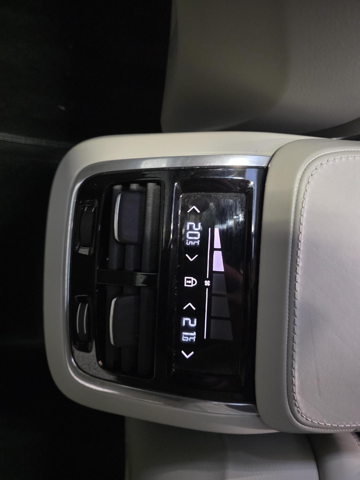 Used Volvo V90 2020 for sale - 77650003: Photo 24