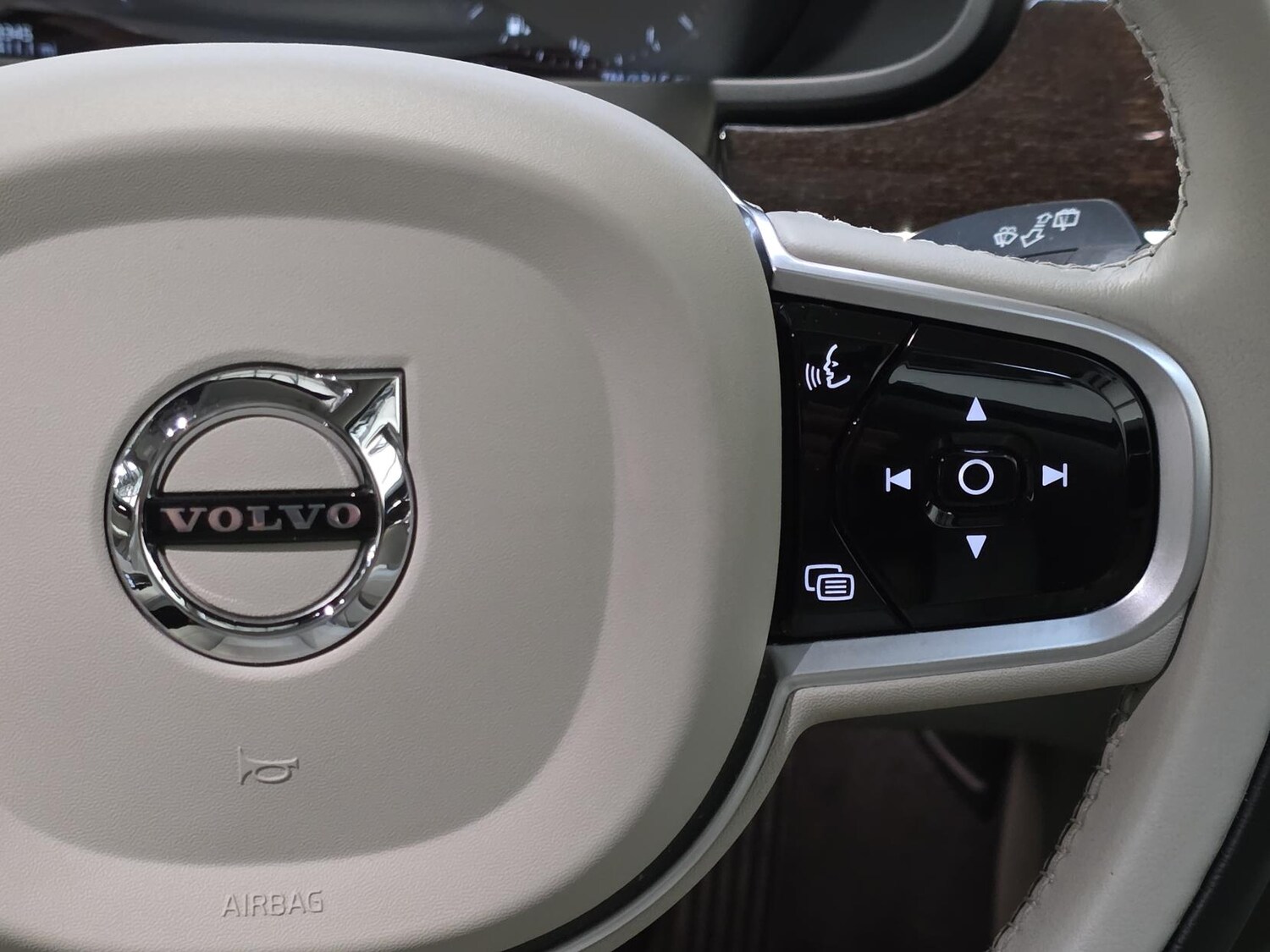 Used Volvo V90 2020 for sale - 77650003: Photo 51