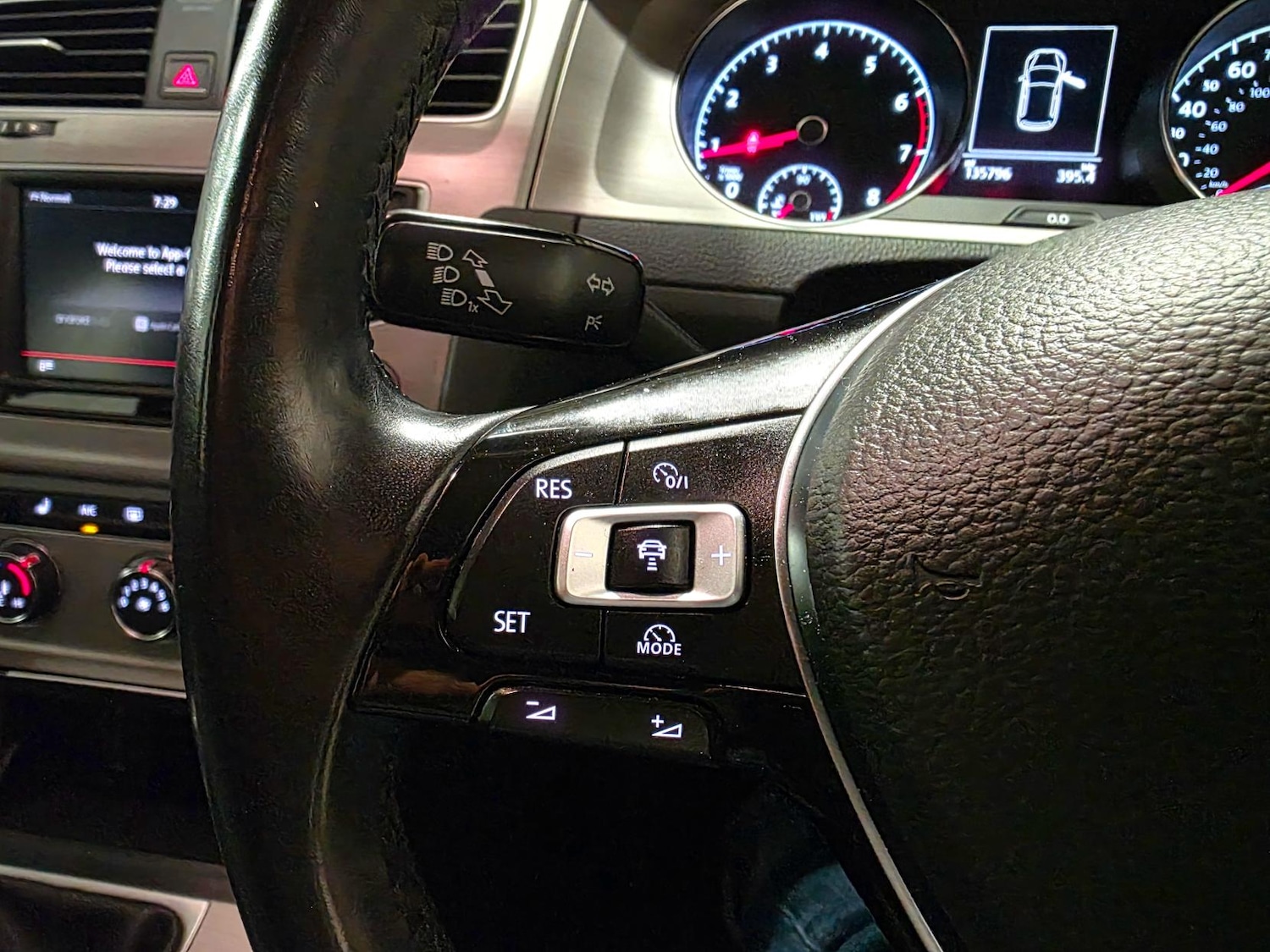 Used Volkswagen Golf 2016 for sale - 77650010: Photo 3