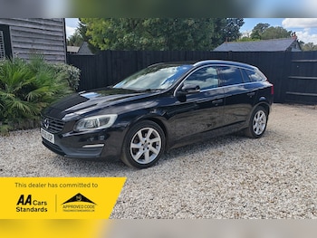 Used Volvo V60 2016 for sale - 79439538: Photo