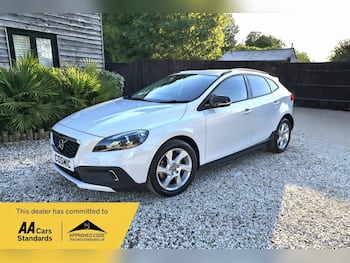 Volvo V40 Cross Country feature image