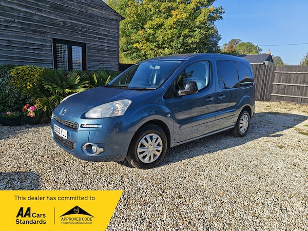 Used Peugeot Partner Tepee 2014 for sale - 76149719: Photo 3