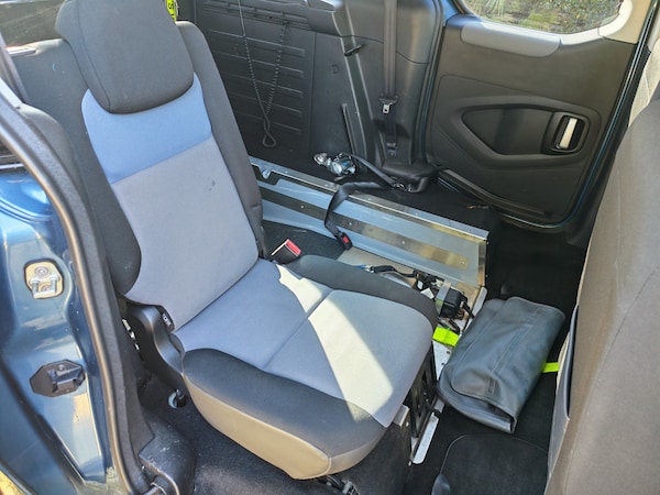 Used Peugeot Partner Tepee 2014 for sale - 76149719: Photo 7
