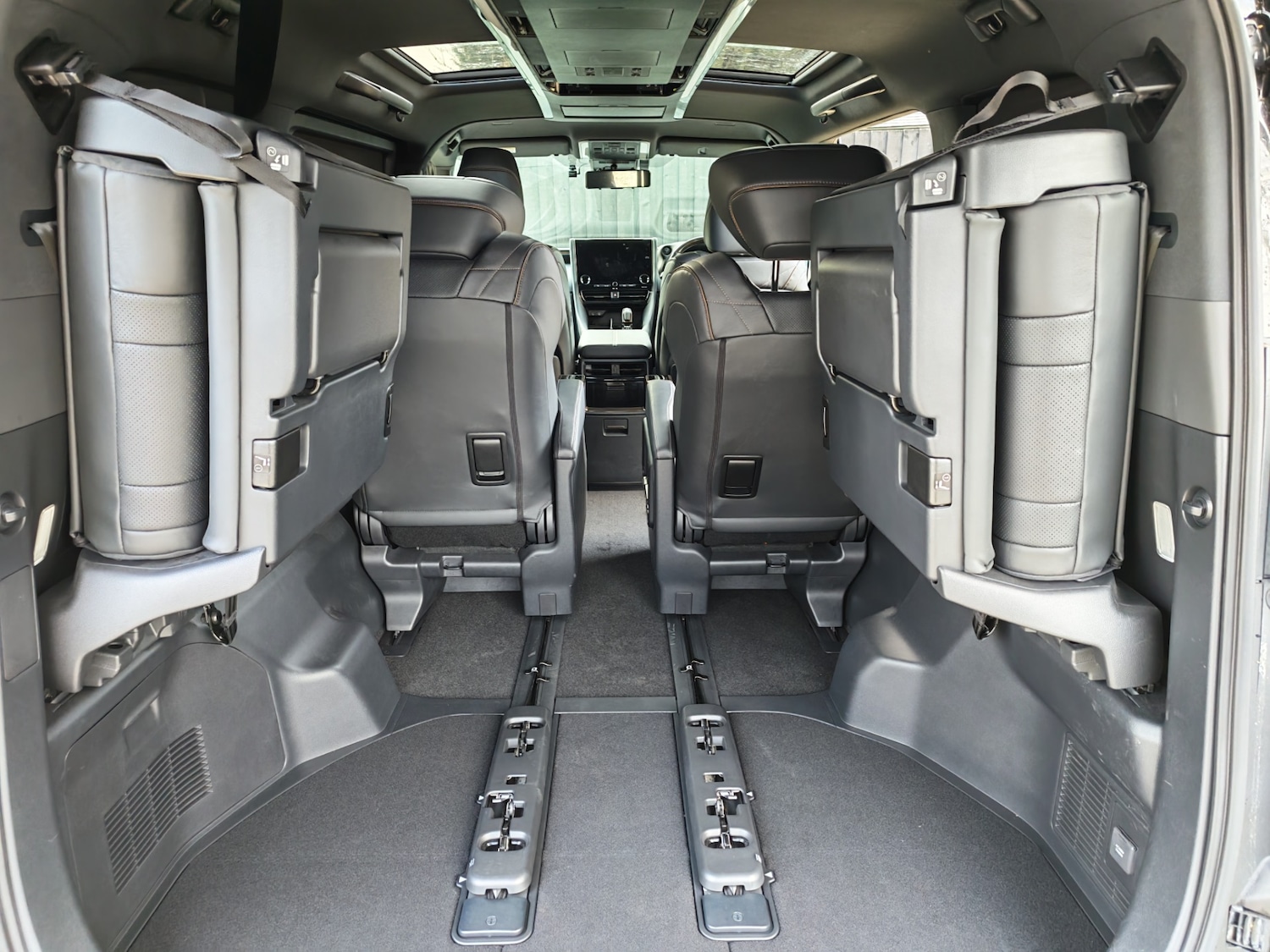 Used Toyota Alphard 2024 for sale - 76845624: Photo 12