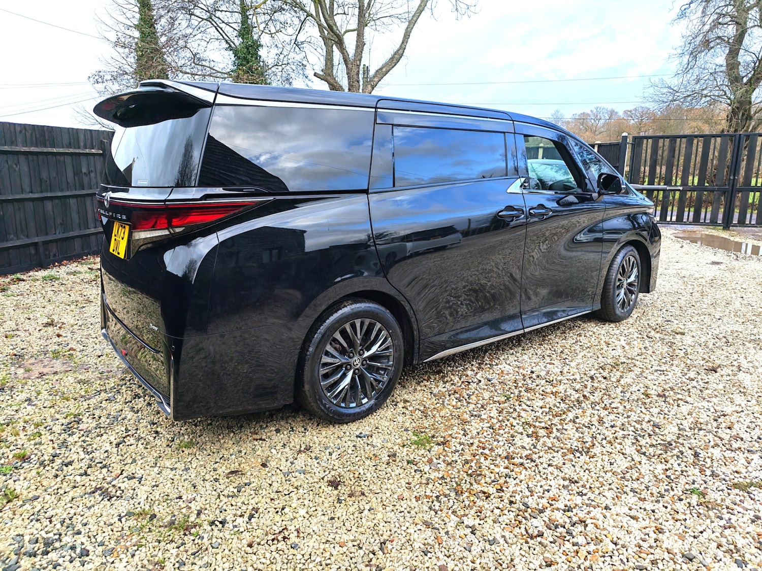 Used Toyota Alphard 2024 for sale - 76845624: Photo 13