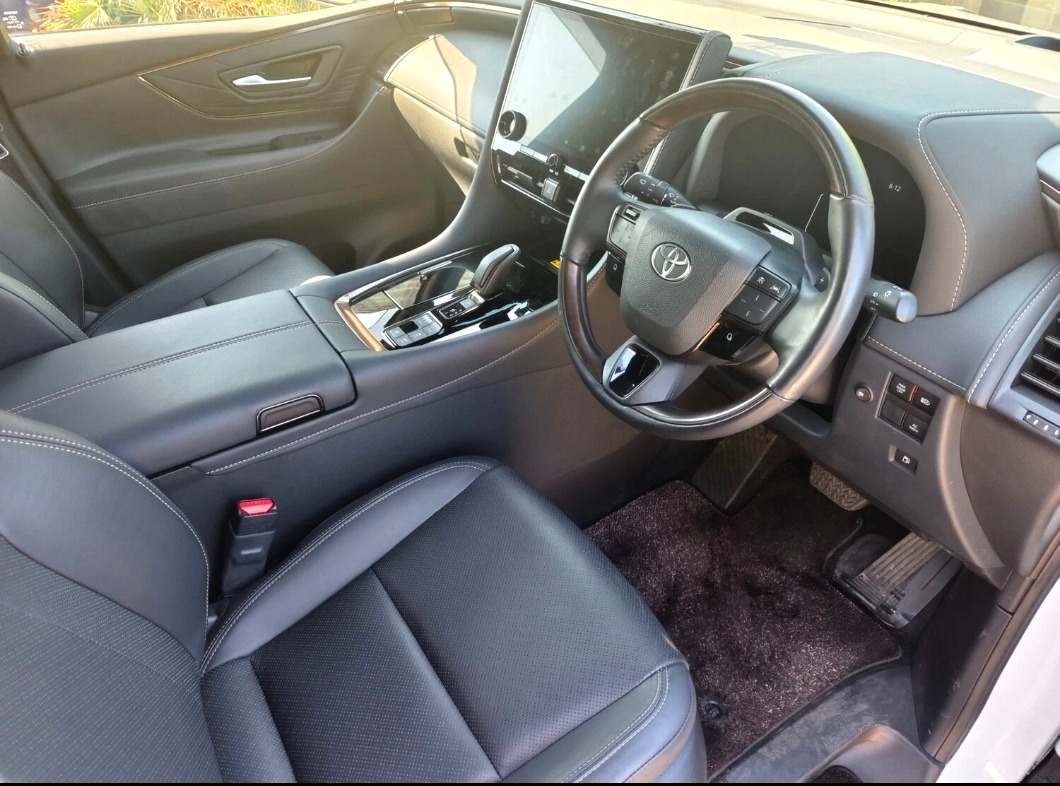 Used Toyota Alphard 2024 for sale - 76845624: Photo 28