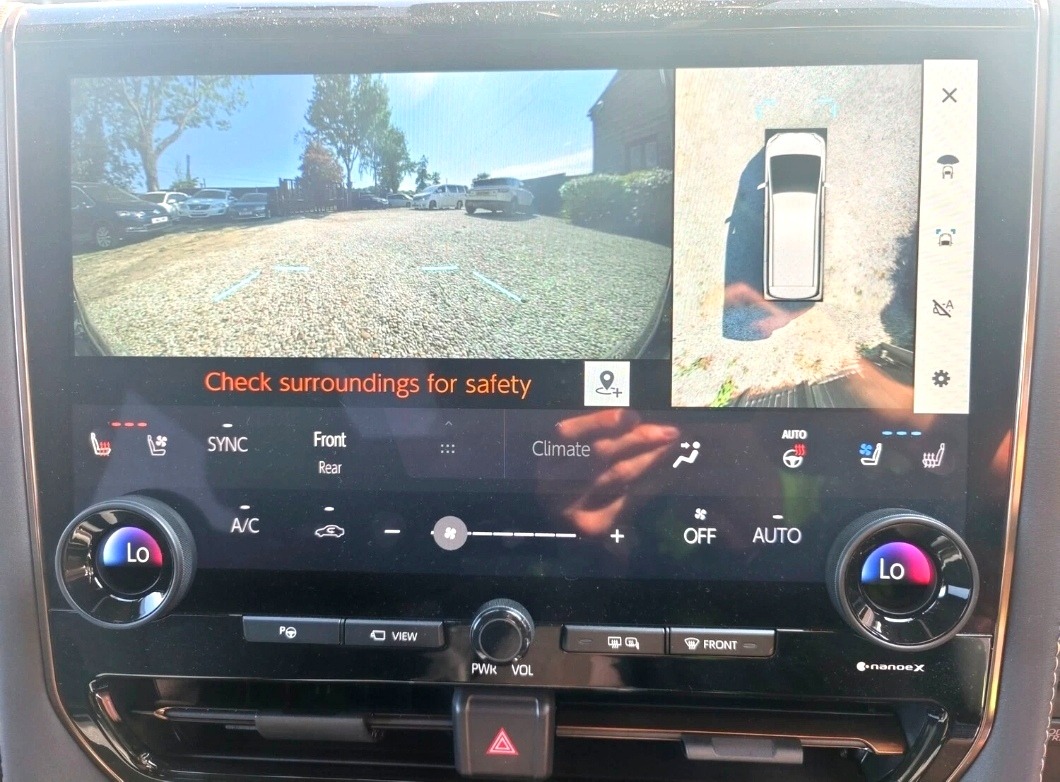 Used Toyota Alphard 2024 for sale - 76845624: Photo 34