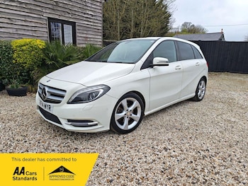 Used Mercedes-Benz B Class 2015 for sale - 78767465: Photo