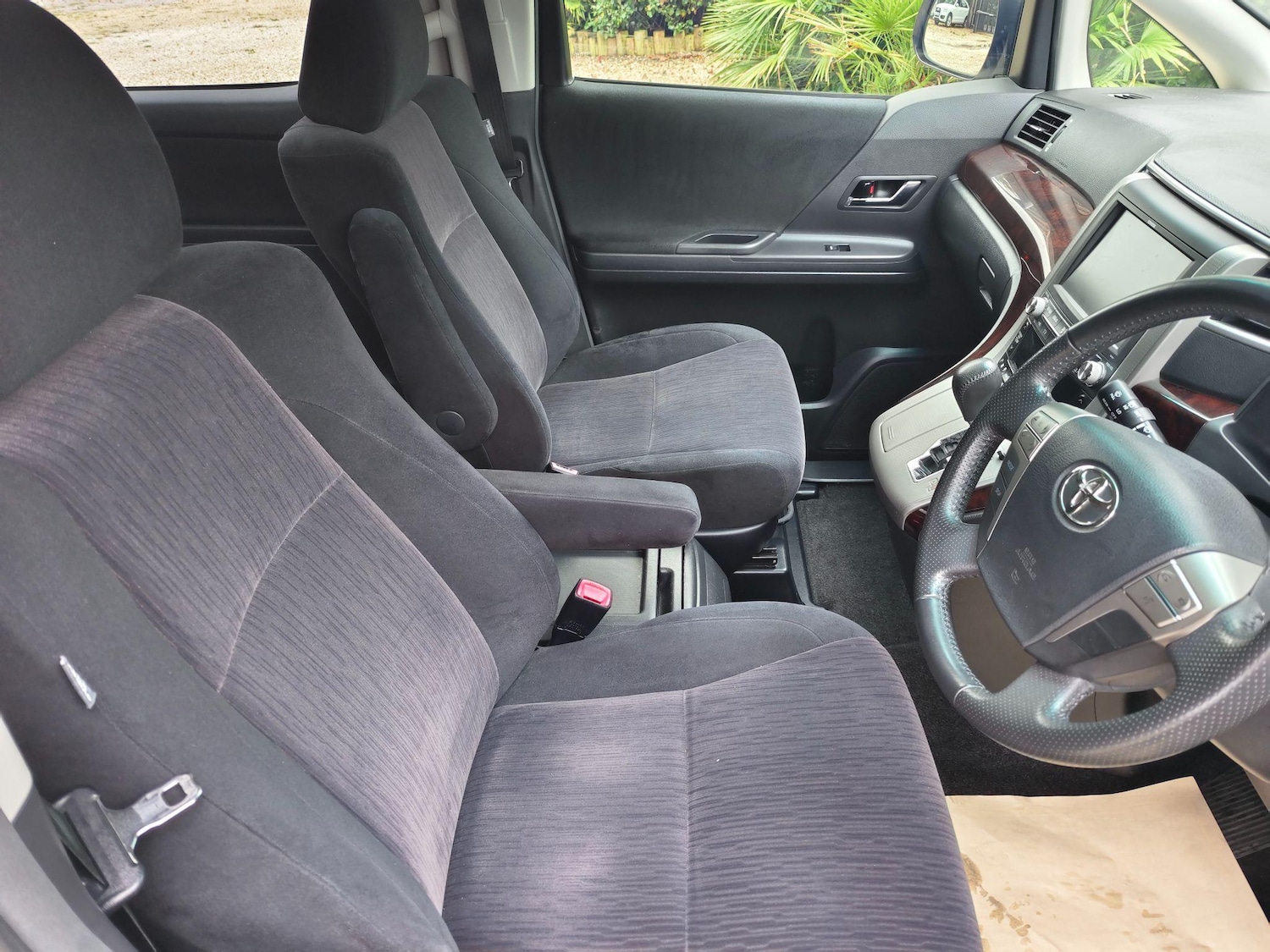 Used Toyota Alphard 2013 for sale - 74140099: Photo 11