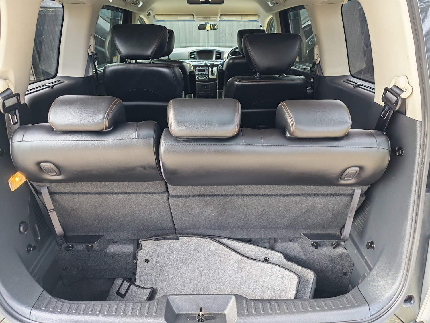 Used Nissan Elgrand 2013 for sale - 75653170: Photo 11