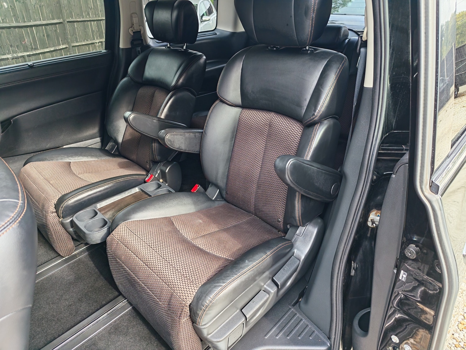 Used Nissan Elgrand 2013 for sale - 75653170: Photo 12