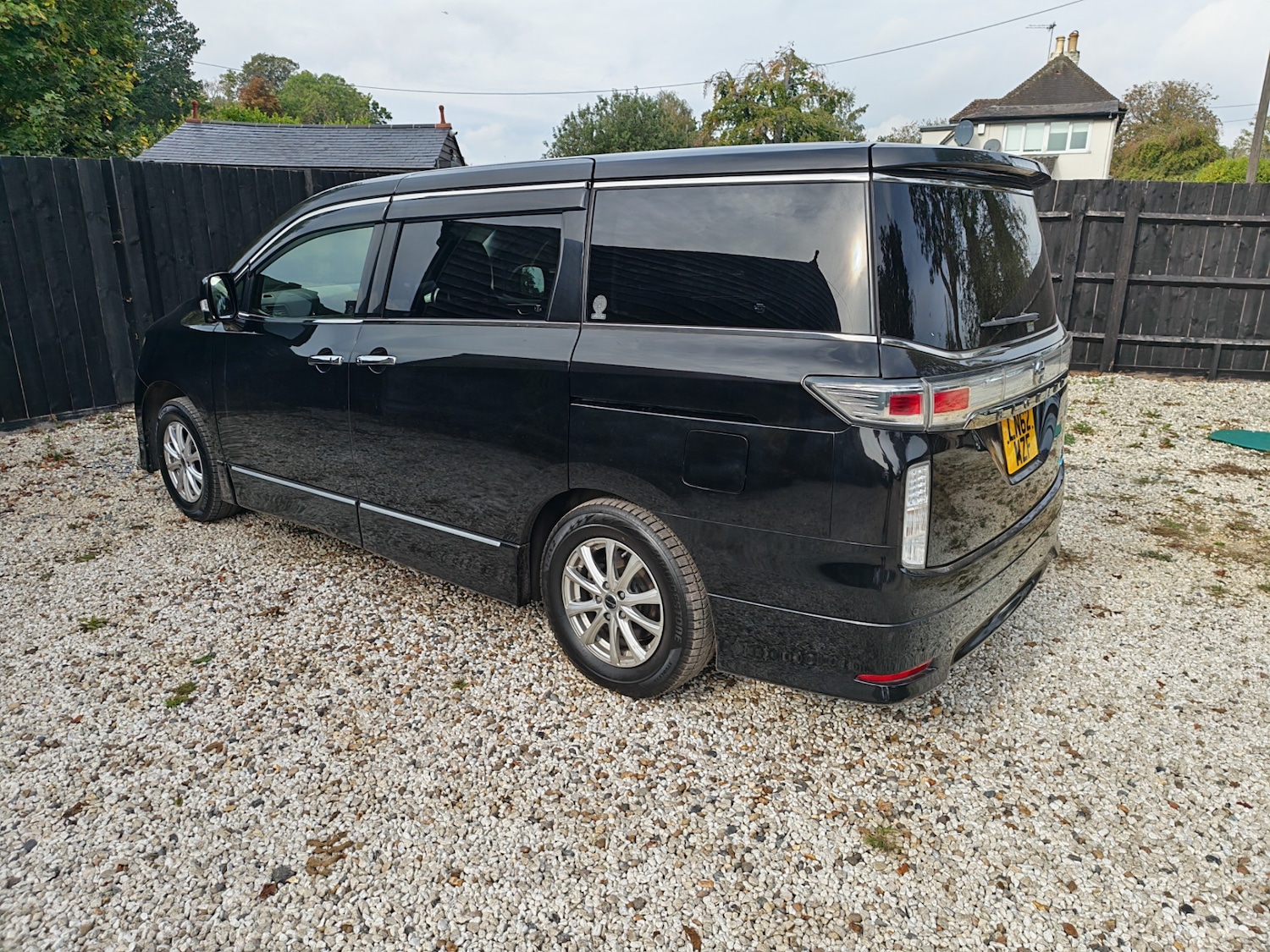 Used Nissan Elgrand 2013 for sale - 75653170: Photo 5