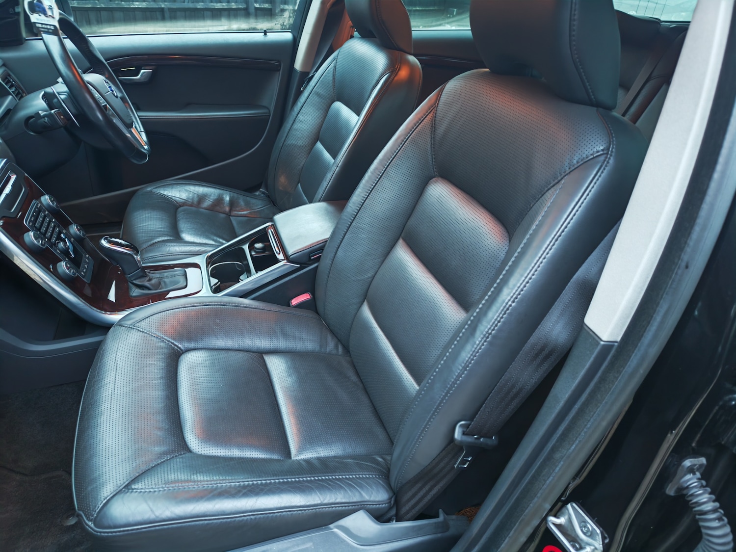 Used Volvo V70 2025 for sale - 77329362: Photo 15