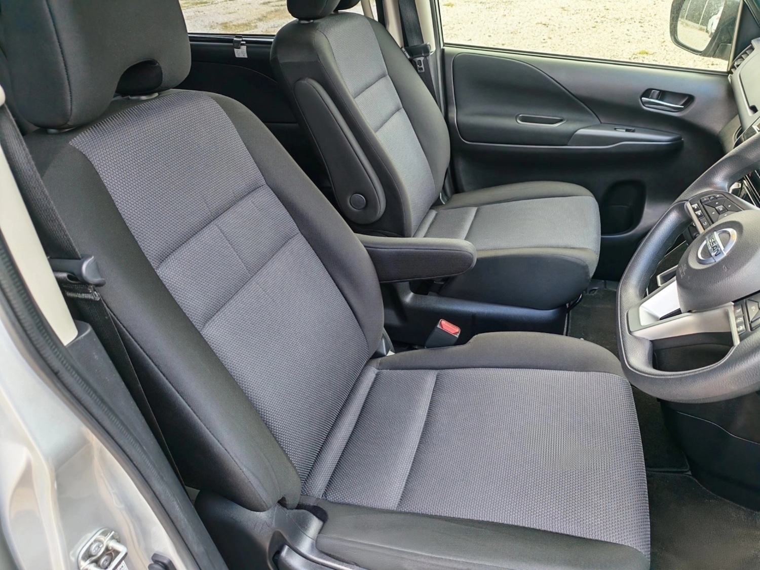 Used Nissan Serena 2025 for sale - 77164512: Photo 12