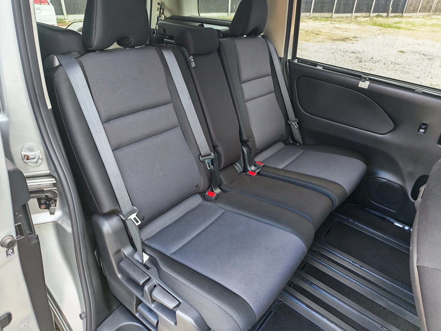 Used Nissan Serena 2025 for sale - 77164512: Photo 13