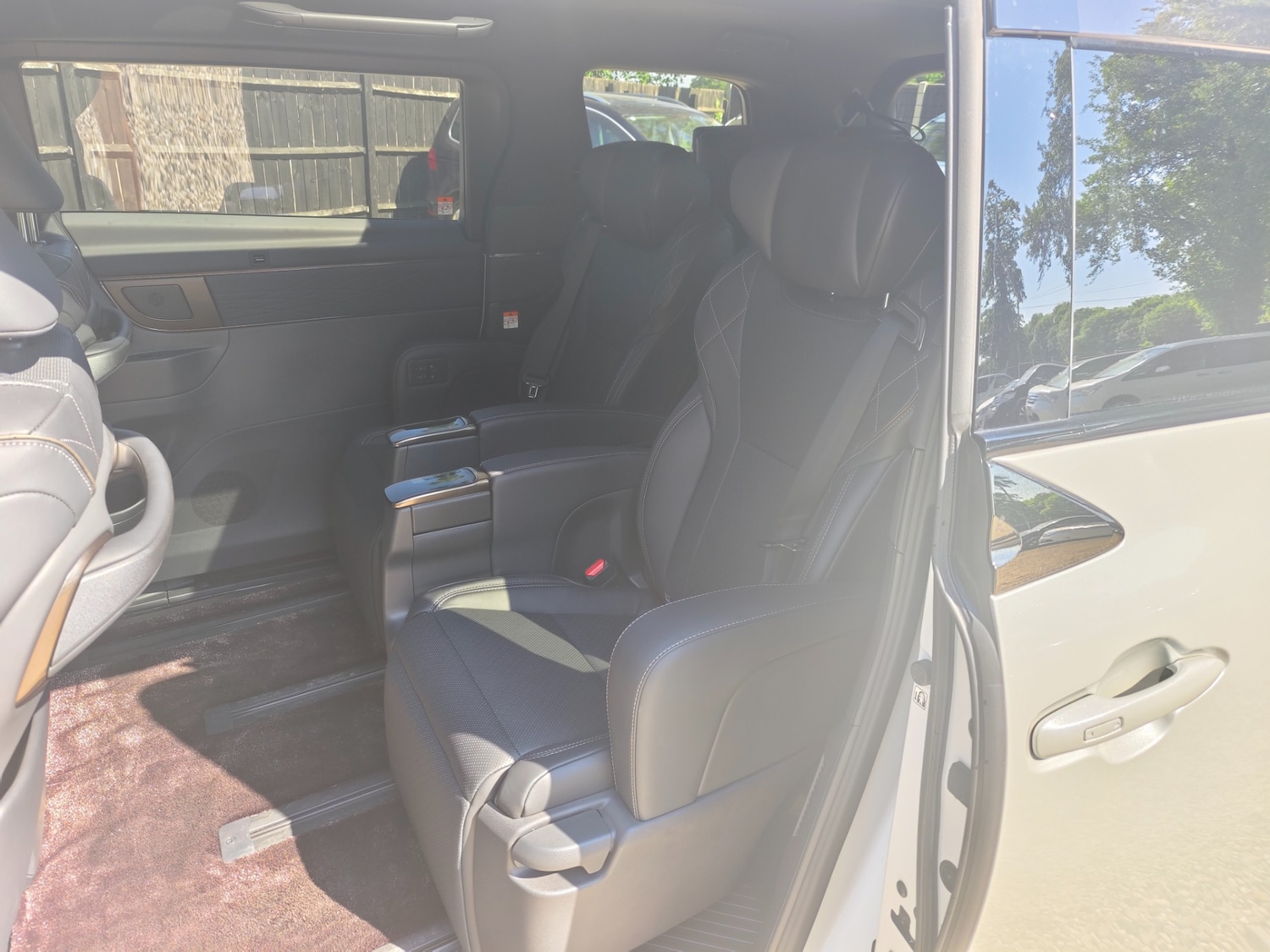 Used Toyota Vellfire 2023 for sale - 75032257: Photo 10