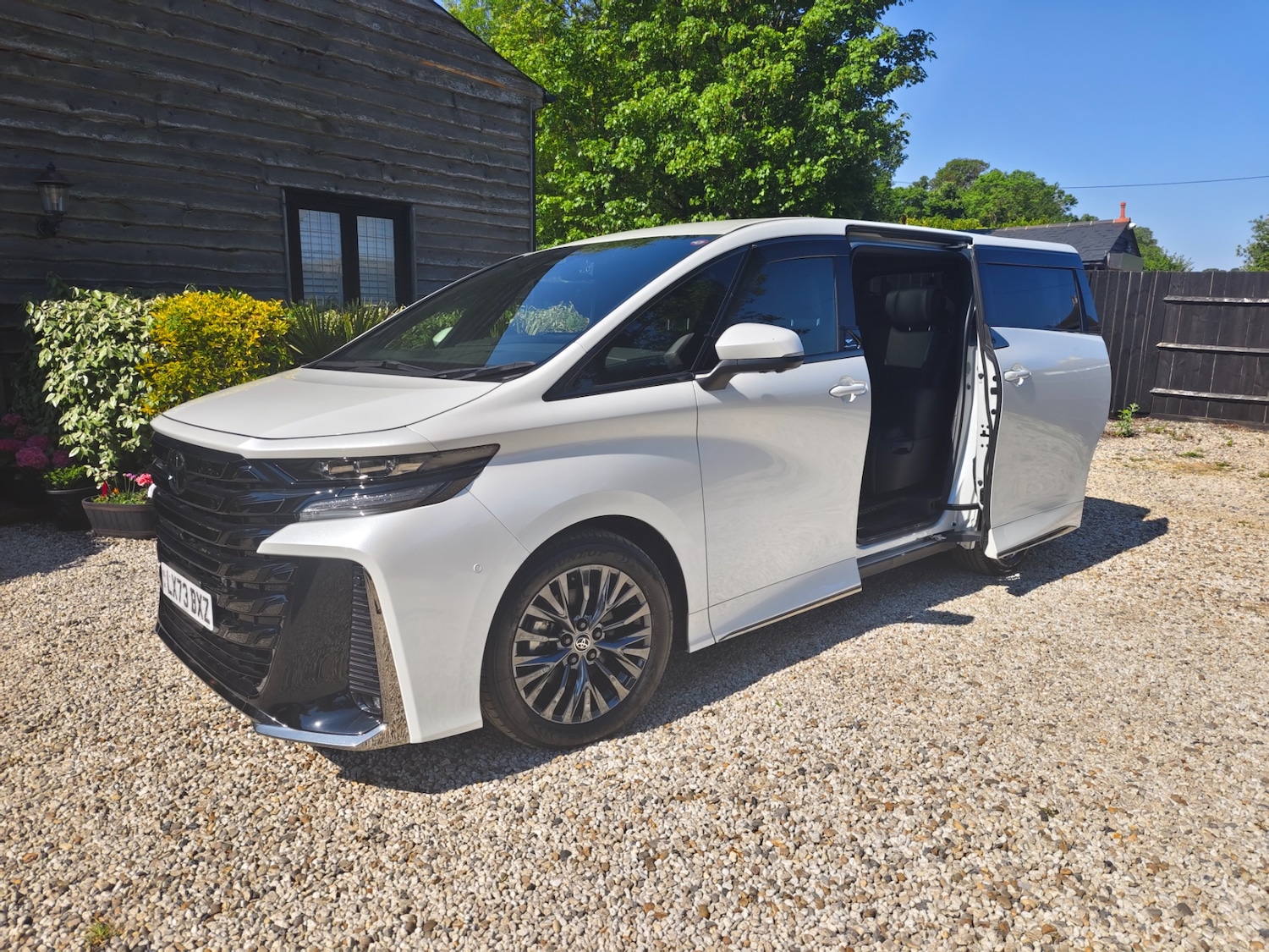 Used Toyota Vellfire 2023 for sale - 75032257: Photo 13