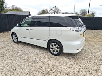 Used Toyota Estima undefined for sale - 74943373: Photo