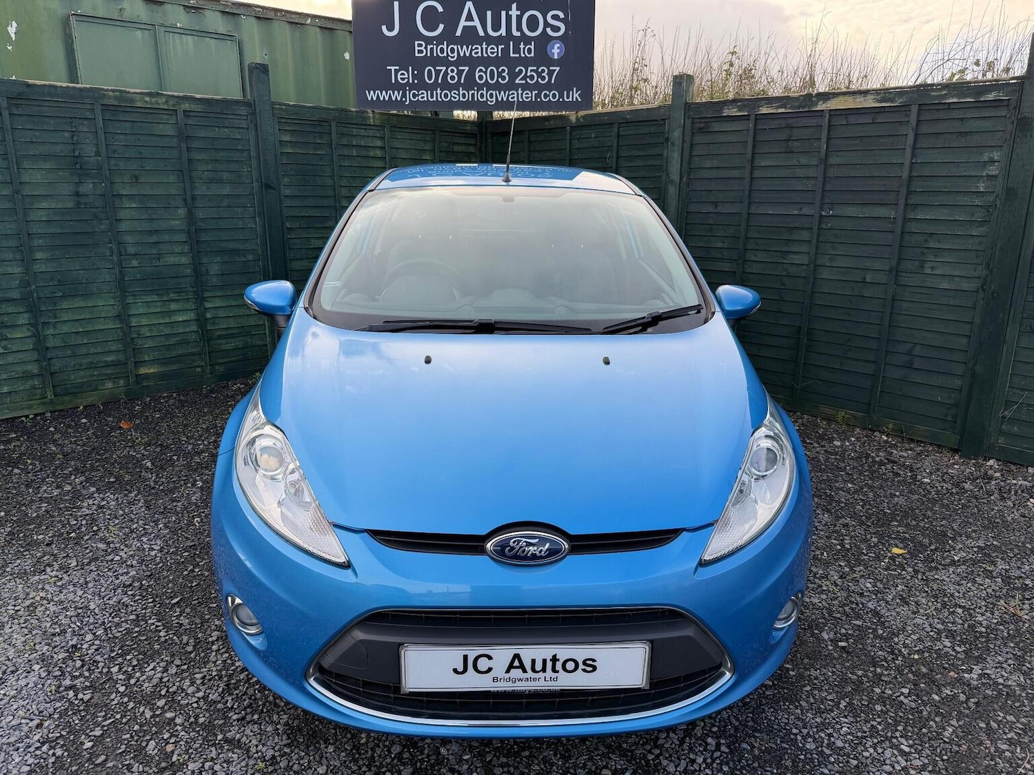 Used Ford Fiesta 2012 for sale - 77036117: Photo 2