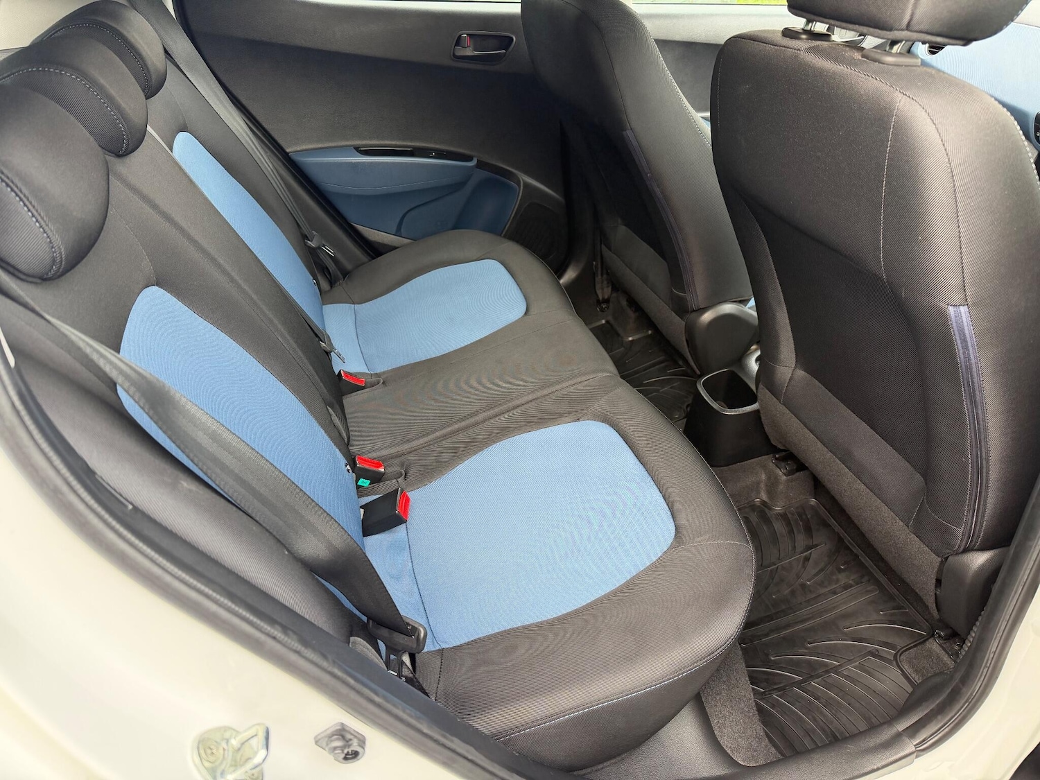 Used Hyundai i10 for sale - 76989971: Photo 19