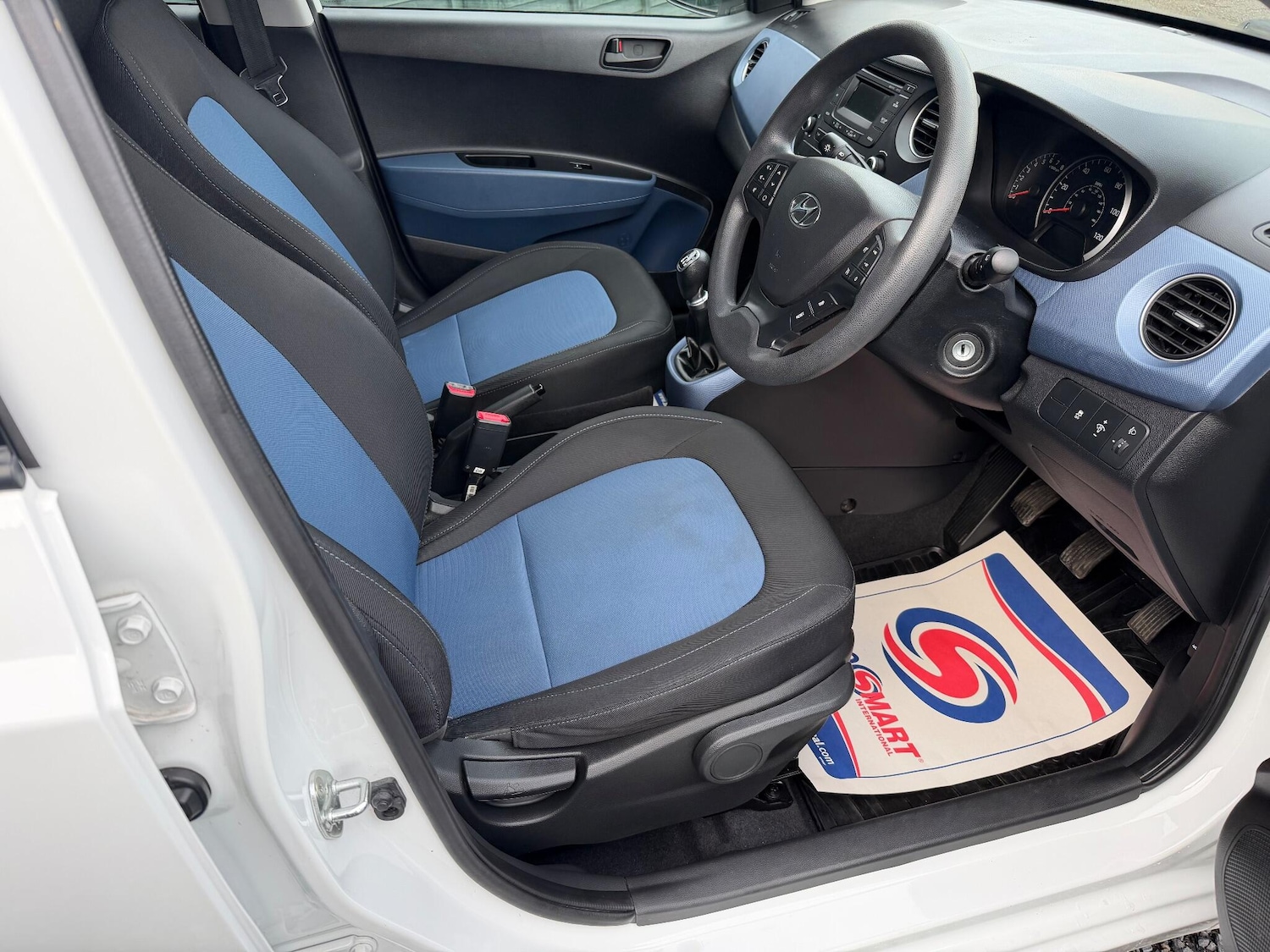 Used Hyundai i10 for sale - 76989971: Photo 9